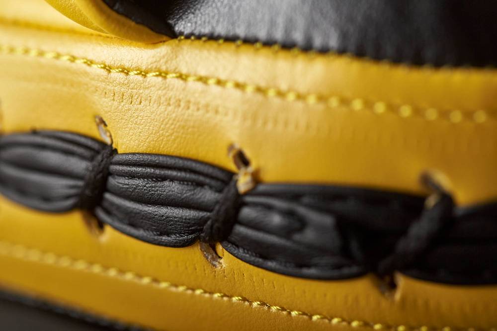 Ju Sports Handpratzen vorgebogen im Angebot