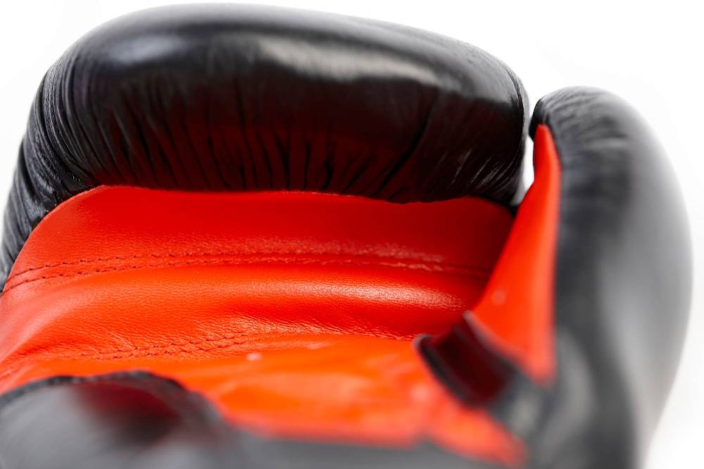 Ju Sports Boxhandschuhe Classic schwarz/rot 50% Rabatt für begrenzte Zeit