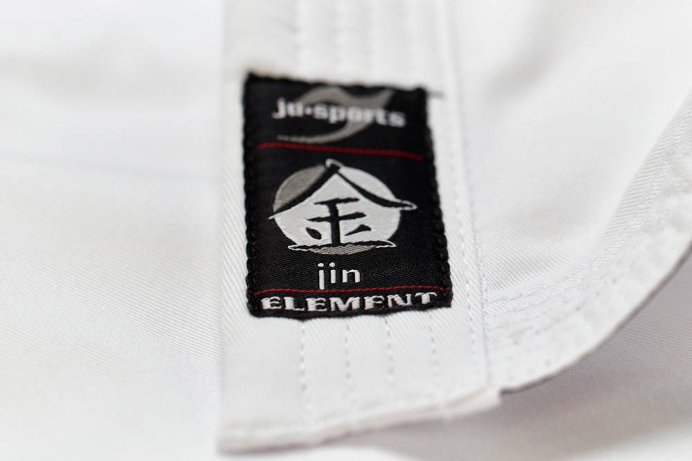 Ju Sports Element Jacke weiß regular cut Blitzverkäufe