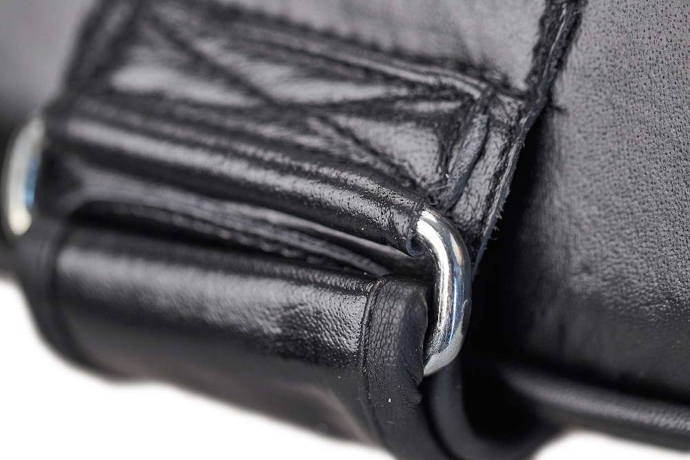Ju Sports Abverkauf: Schienbeinspannschutz Leder Verkauf