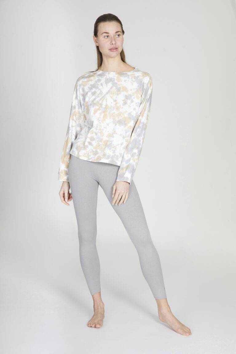 Kismet Yogastyle Harleen Sweater stone sand batik Vatertagsangebot