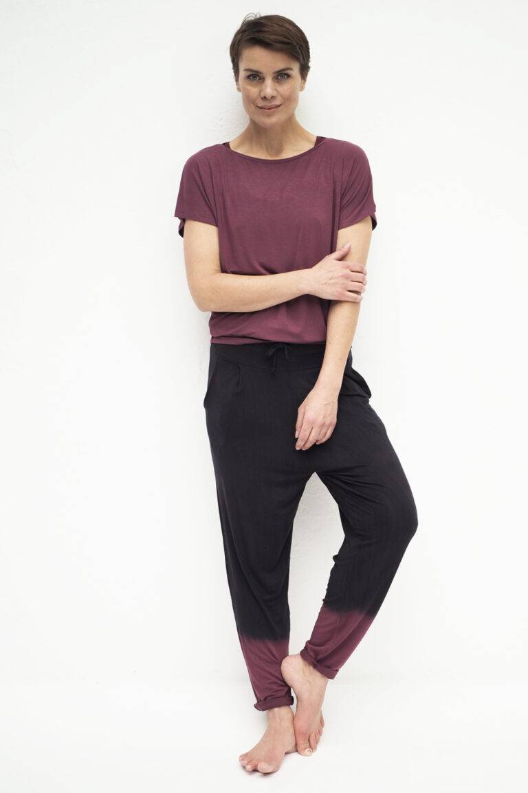 Kismet Yogastyle Manavi Tee ruby Begrenzt auf 3 Tage