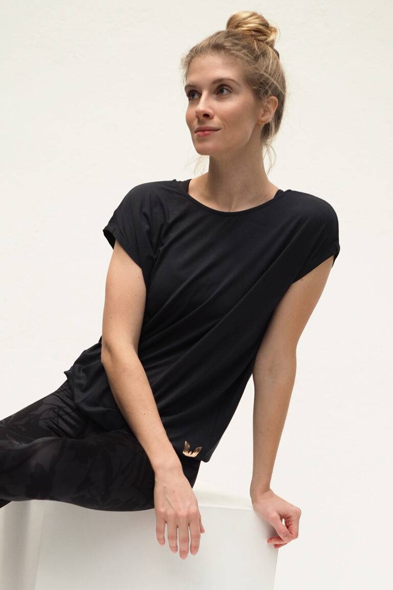 Kismet Yogastyle Yoga Top Surya – Anthracite JETZT KAUFEN