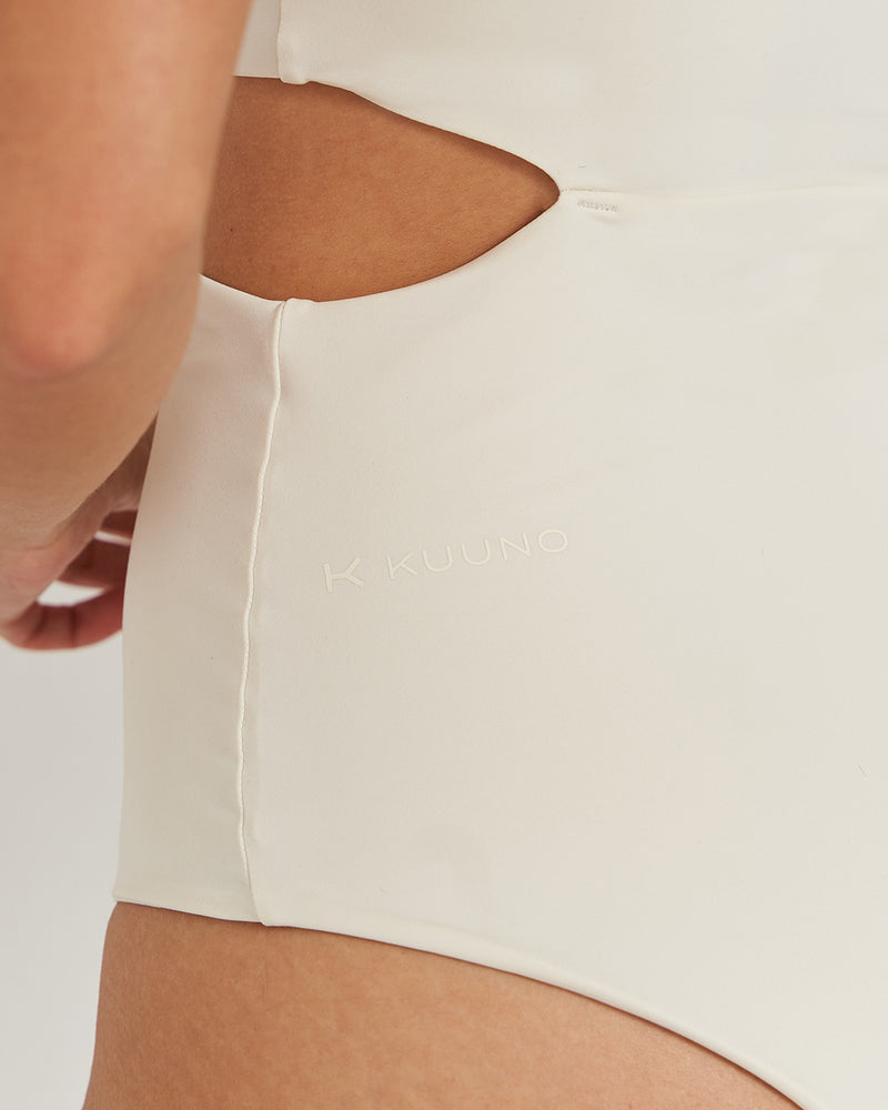 Kuuno Swimsuit One Shoulder Off White Meist gekauft