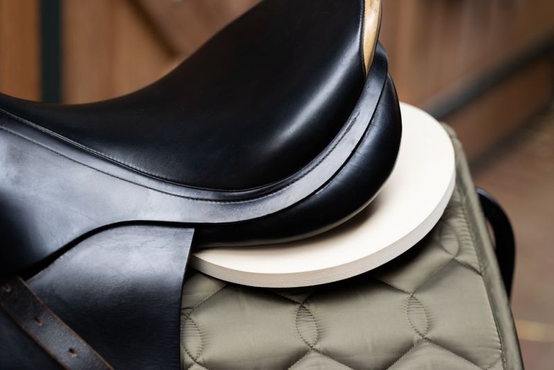 Pikeur KEYHOLE PAD Auslauf
