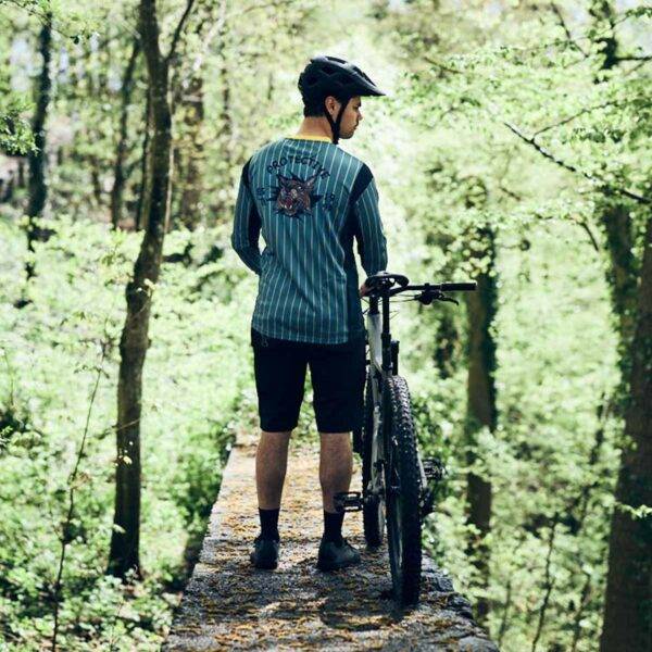 Protective Longsleeve Protective P-Varsity Tägliche Deals
