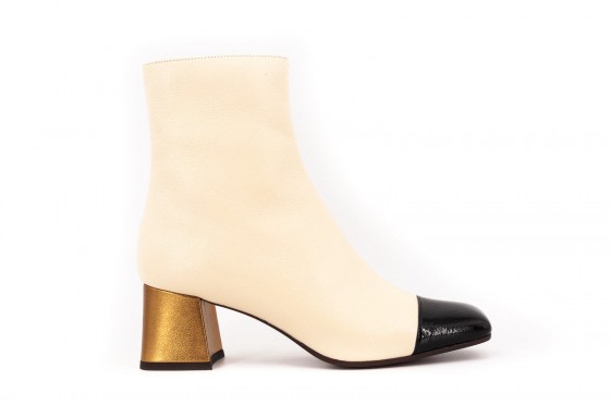Riccardo Cartillone Chie Mihara VOLKIRIA41 nero im Angebot