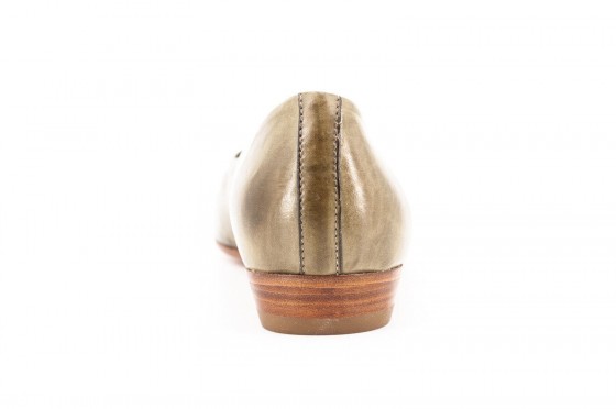 Riccardo Cartillone La bottega di Lisa 001/C aneto im Angebot