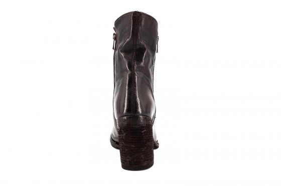Riccardo Cartillone Officine Creative VERNON/045 TM25 2025